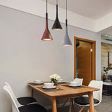 Nuvea | Dreieck LED Deckenlampe