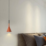 Nuvea | Dreieck LED Deckenlampe