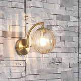 Lumihaus – Glas Wandleuchte mit Rillenstruktur