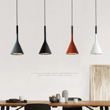 Nuvea | Dreieck LED Deckenlampe