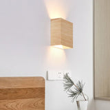 LumiOak - Wandleuchte aus Holz