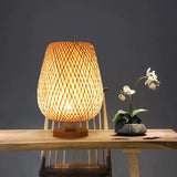 VintageBambooGlow – Bambus Tischlampe