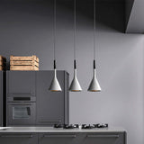 Nuvea | Dreieck LED Deckenlampe